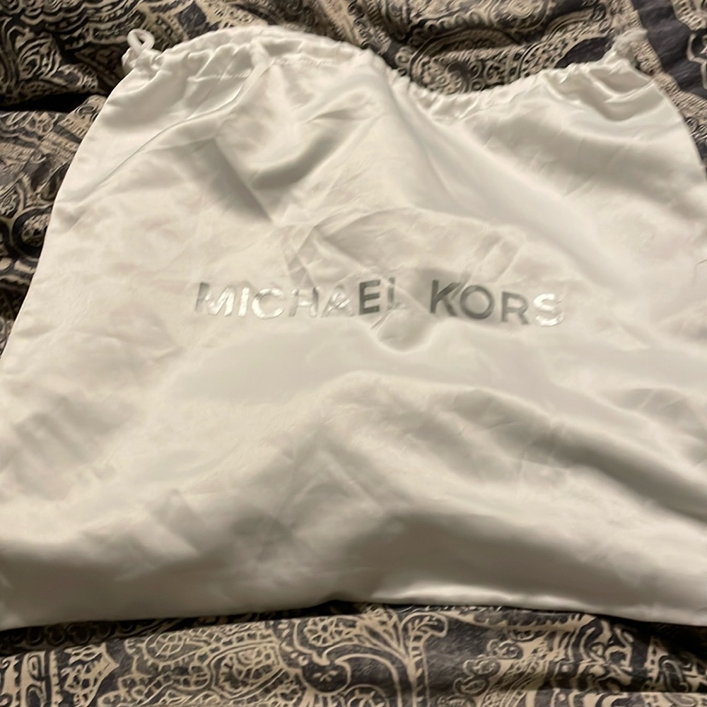 Mk dust cover 15.5” w x 14.5l